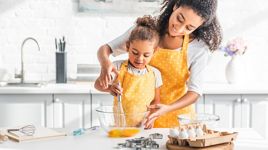 Understanding Your Picky Eater – A List of Foods to Try (and How to Find More) How to Help a Picky Eater: Parent Tips and Food Lists