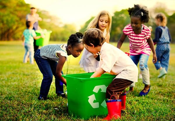 kids playing outdoor games